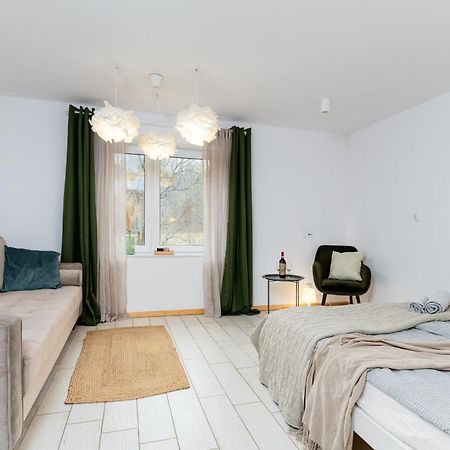 W Deski Dom Apartamenty Krzyżowa Exteriör bild