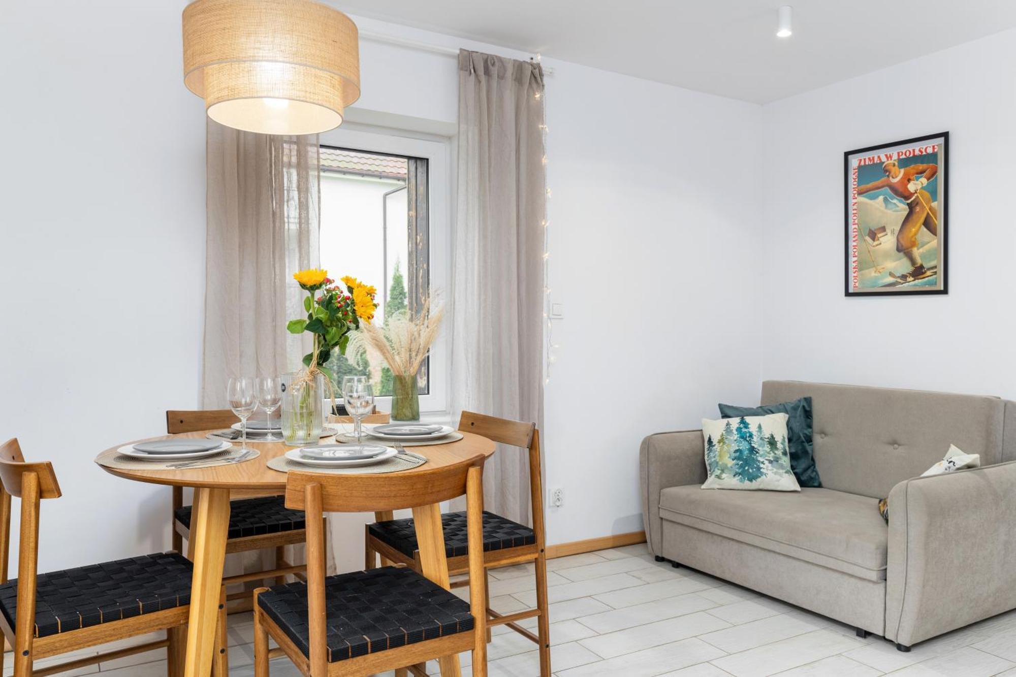 W Deski Dom Apartamenty Krzyżowa Exteriör bild