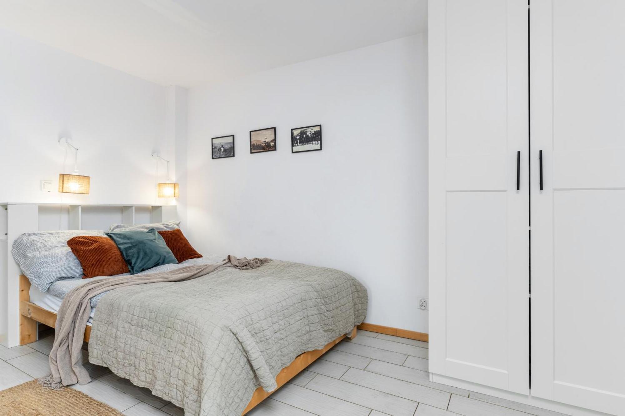 W Deski Dom Apartamenty Krzyżowa Exteriör bild